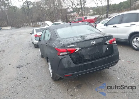 2025 Nissan Versa 1.6 S z USA, uszkodzony, nr VIN 3N1CN8DV4SL833201